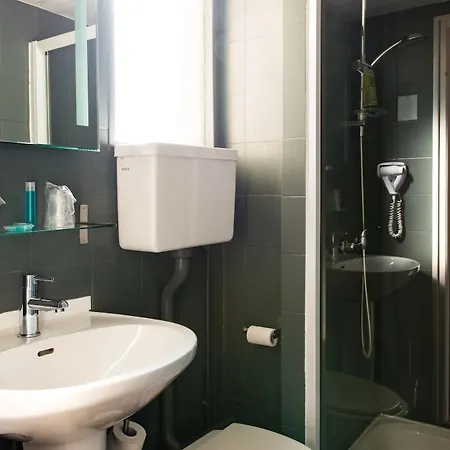 Готель Atrium 3*