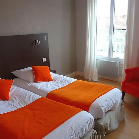 Atrium Mondial 3*