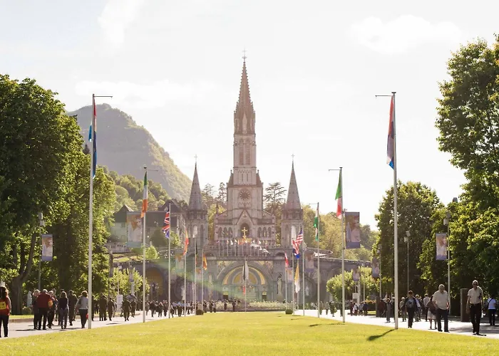 Atrium Hotel Lourdes