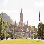 Atrium Готель Лурд